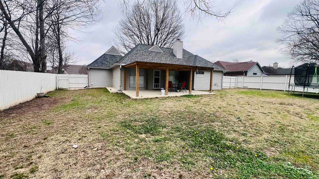 8387 WIND RIVER CIR, Memphis, TN 38016