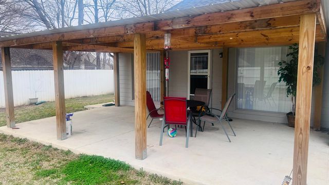 8387 WIND RIVER CIR, Memphis, TN 38016