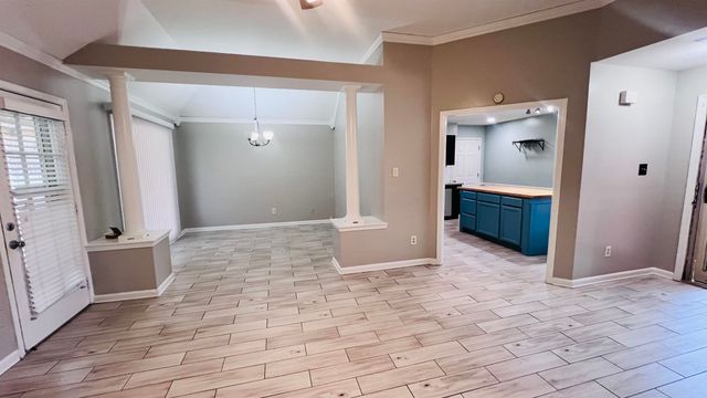 8387 WIND RIVER CIR, Memphis, TN 38016