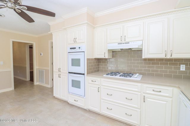 37 Sunline Drive, Brandon, MS 39042