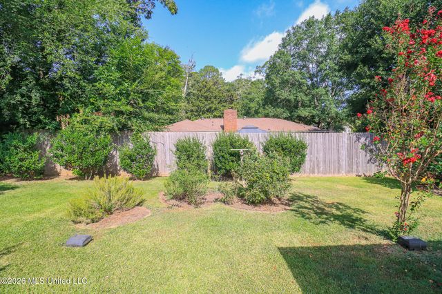 37 Sunline Drive, Brandon, MS 39042