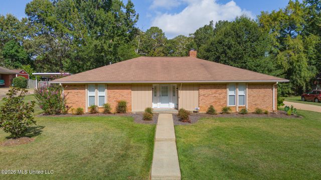37 Sunline Drive, Brandon, MS 39042