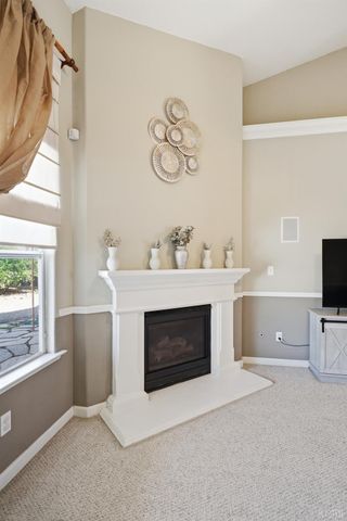 1588 Muscat Place, Hanford, CA 93230