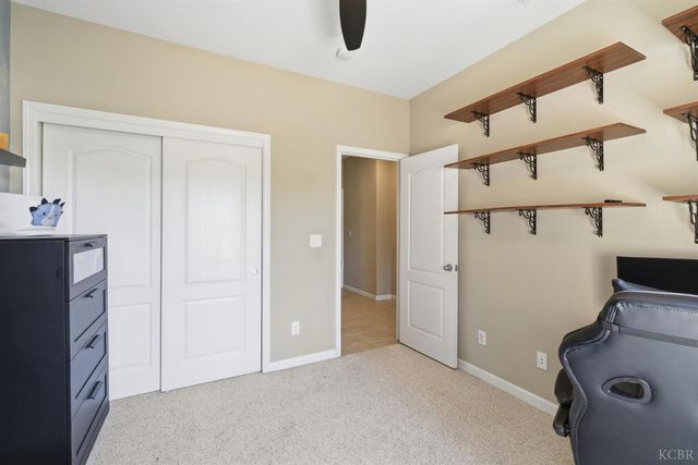 1588 Muscat Place, Hanford, CA 93230