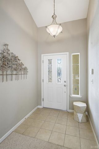 1588 Muscat Place, Hanford, CA 93230