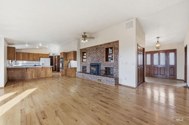 6283 Bud Lane, Star, ID 83669