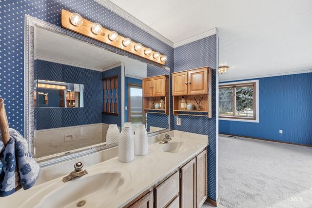 6283 Bud Lane, Star, ID 83669