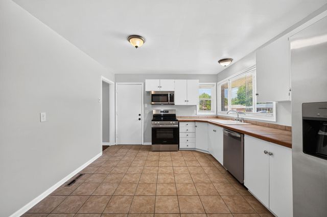 4728 Fairwood Lane, Chattanooga, TN 37416