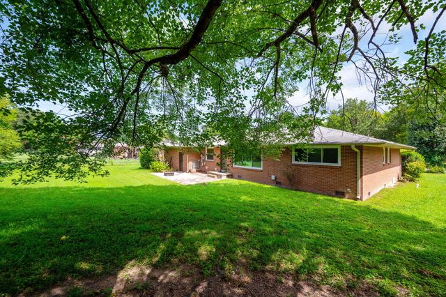 4728 Fairwood Lane, Chattanooga, TN 37416