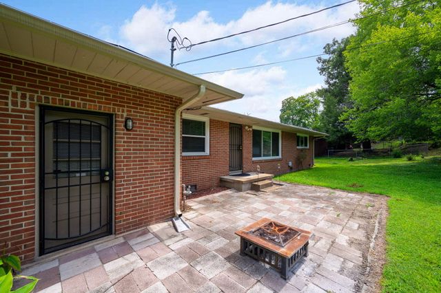 4728 Fairwood Lane, Chattanooga, TN 37416