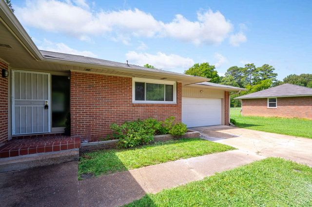 4728 Fairwood Lane, Chattanooga, TN 37416