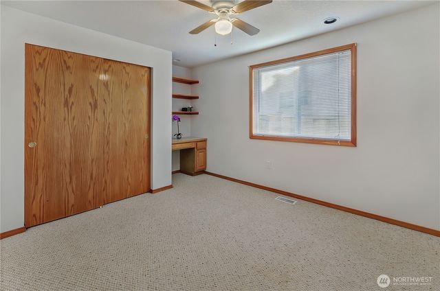 6912 15th Avenue SE, Lacey, WA 98503