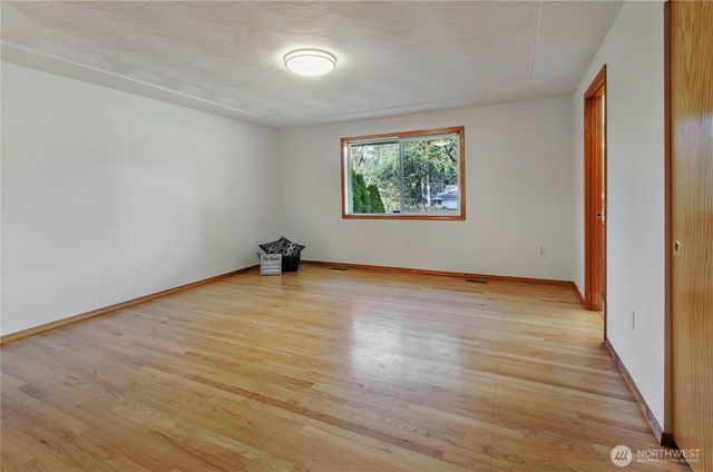 6912 15th Avenue SE, Lacey, WA 98503