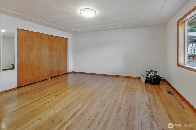 6912 15th Avenue SE, Lacey, WA 98503