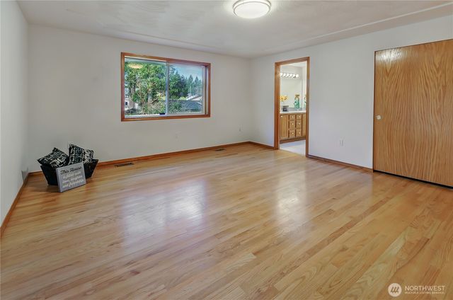 6912 15th Avenue SE, Lacey, WA 98503