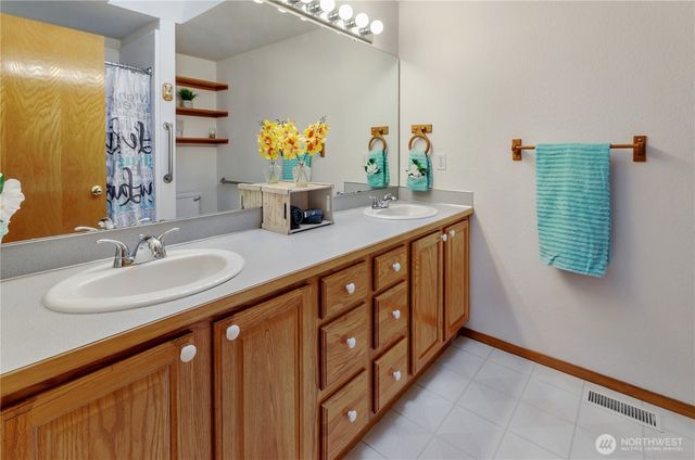 6912 15th Avenue SE, Lacey, WA 98503