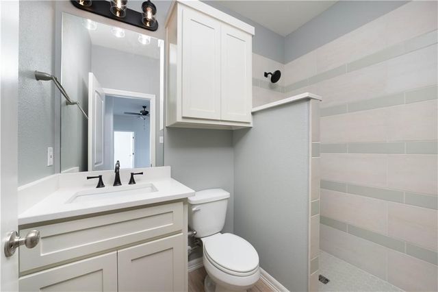 1437 Lois Chesney St, Corpus Christi, TX 78415