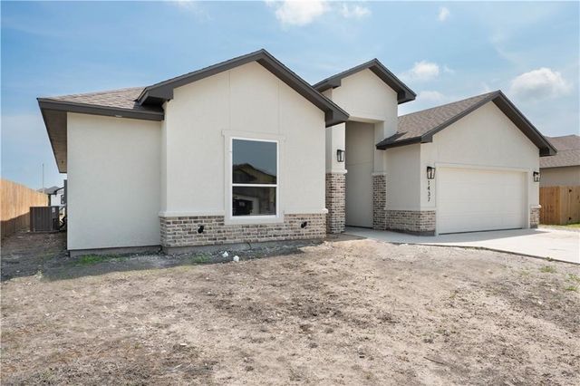 1437 Lois Chesney St, Corpus Christi, TX 78415