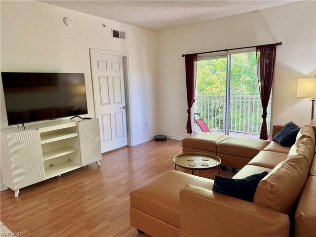 15590 Ocean Walk CIR 309, Fort Myers, FL 33908