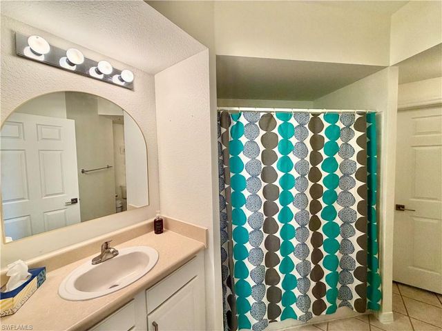 15590 Ocean Walk CIR 309, Fort Myers, FL 33908