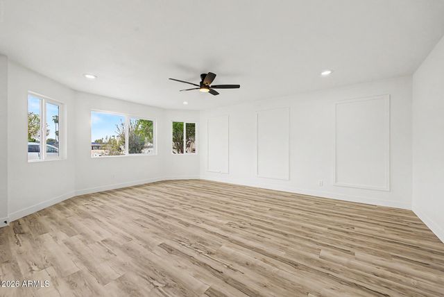 2344 W CHOLLA Street, Phoenix, AZ 85029
