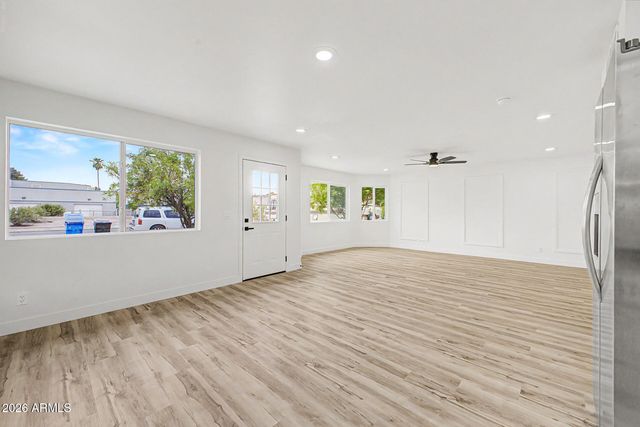 2344 W CHOLLA Street, Phoenix, AZ 85029