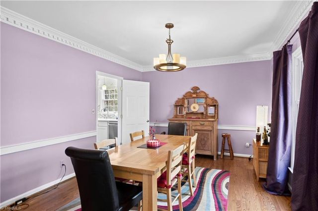 5664 Regents Park Road, Kernersville, NC 27284