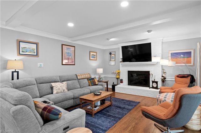 5664 Regents Park Road, Kernersville, NC 27284