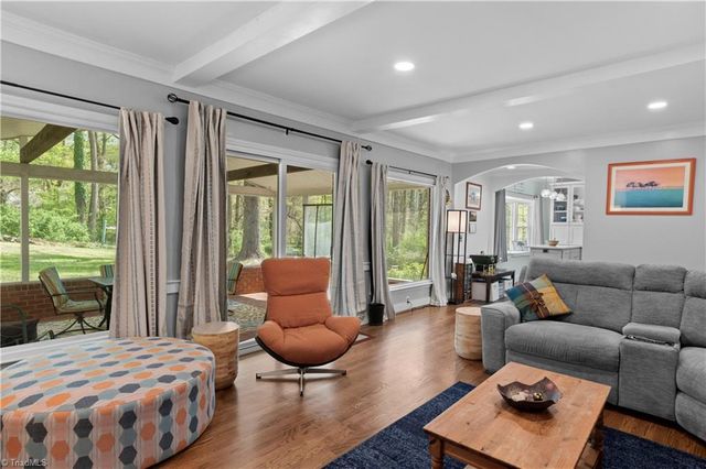 5664 Regents Park Road, Kernersville, NC 27284