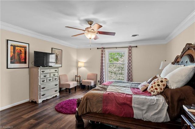 5664 Regents Park Road, Kernersville, NC 27284