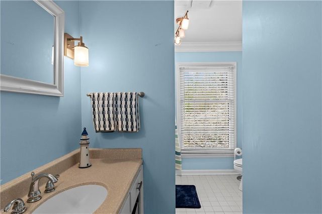 5664 Regents Park Road, Kernersville, NC 27284