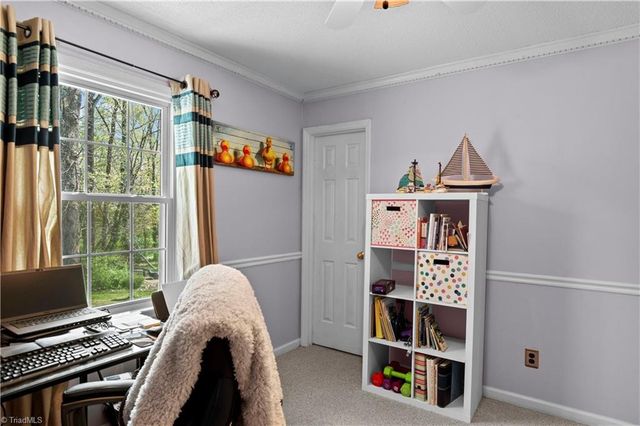 5664 Regents Park Road, Kernersville, NC 27284