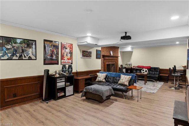 5664 Regents Park Road, Kernersville, NC 27284