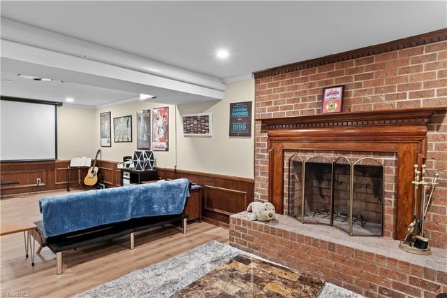 5664 Regents Park Road, Kernersville, NC 27284