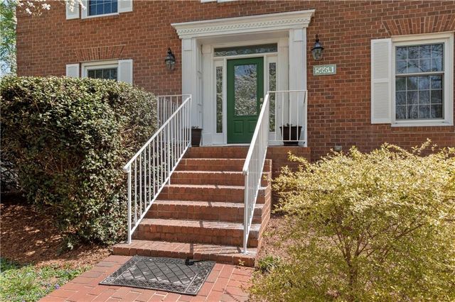 5664 Regents Park Road, Kernersville, NC 27284