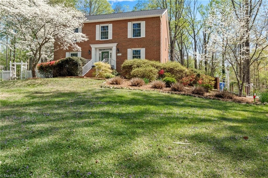 5664 Regents Park Road, Kernersville, NC 27284