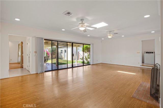 10439 Haledon, Downey, CA 90241