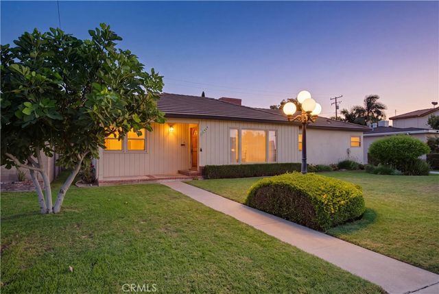10439 Haledon, Downey, CA 90241