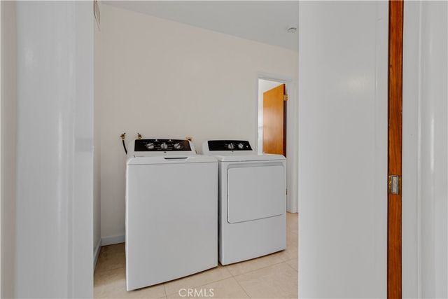 10439 Haledon, Downey, CA 90241
