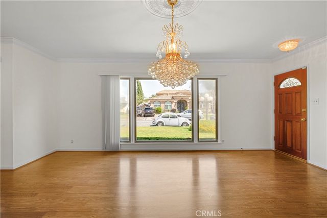 10439 Haledon, Downey, CA 90241
