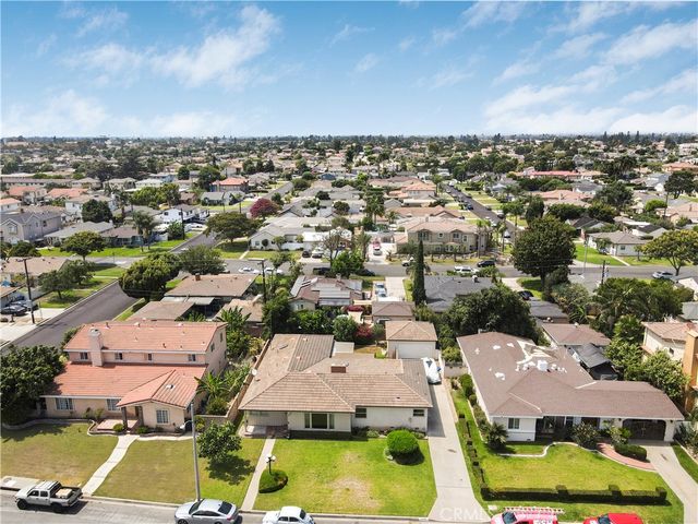 10439 Haledon, Downey, CA 90241