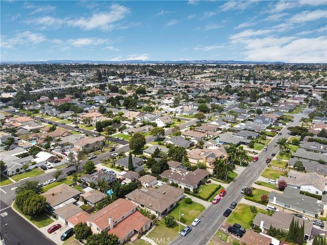 10439 Haledon, Downey, CA 90241