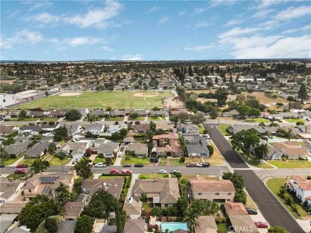 10439 Haledon, Downey, CA 90241