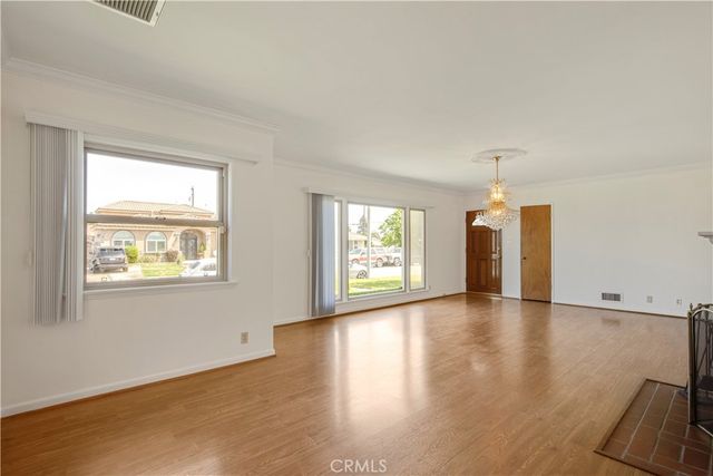10439 Haledon, Downey, CA 90241