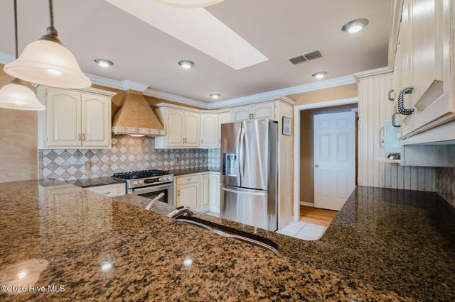 129 Shaw Drive, West End, NC 27376