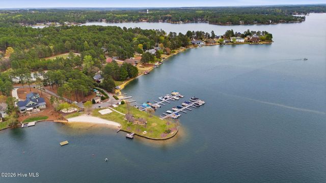 129 Shaw Drive, West End, NC 27376