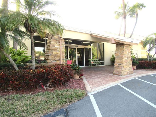 4575 COVE CIRCLE 1004, St Petersburg, FL 33708