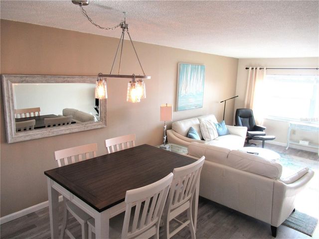 4575 COVE CIRCLE 1004, St Petersburg, FL 33708