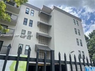 6950 W 6th Ave 415, Hialeah, FL 33014