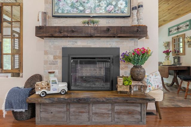 205 Nice Place Road, Clever, MO 65631